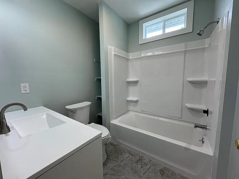 149 Broad St #1 — Photo 9
