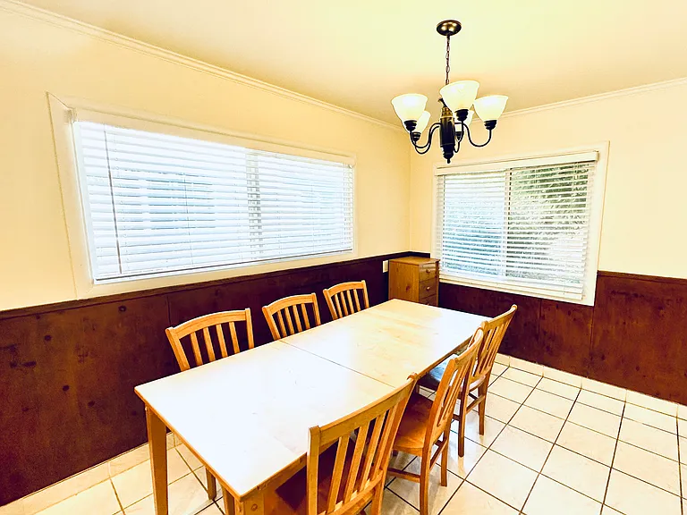 2316 Cooley Ave — Photo 3