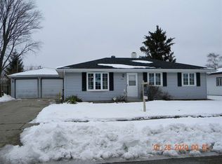 1224 Sylvester St, Janesville, WI 53546