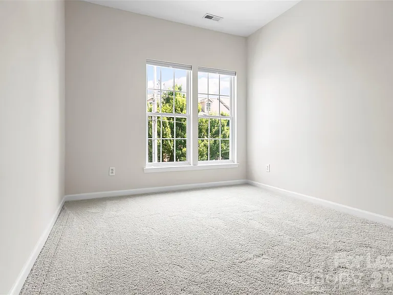 417 Armour St — Photo 26