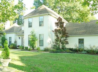 17 Highfield Ln, Wayne, PA 19087