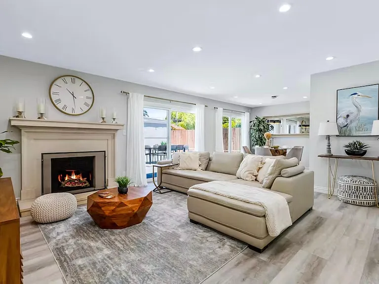 7771 Ellis Ave — Photo 3