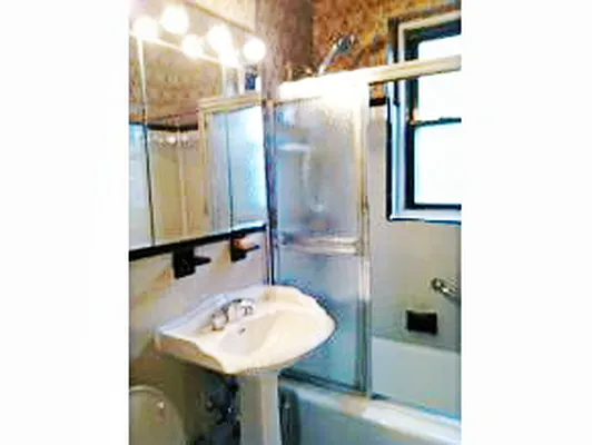 Sold by Superior Realty Service | media 39