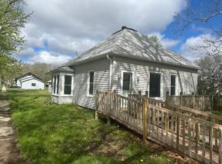 201 N Pine St, Hooper, NE 68031