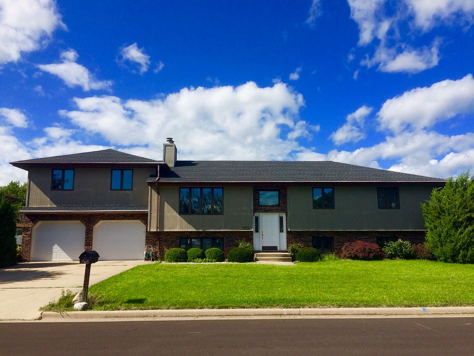 2823 Debo Dr, Peru, IL 61354 Zillow