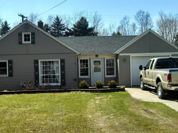 3640 47th St, Hamilton, MI 49419