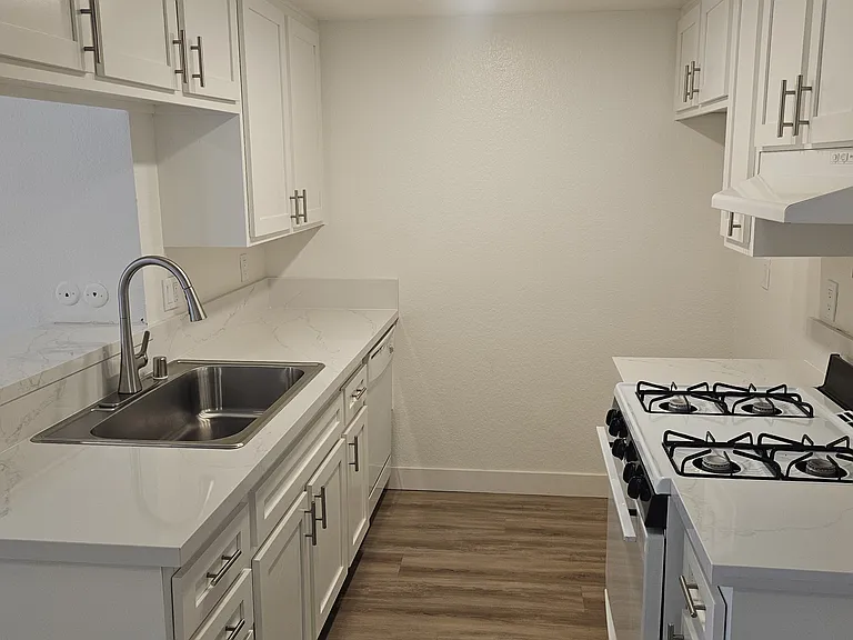 3608 W Orange Ave #102 — Photo 9