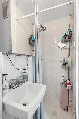 Rented by Compass | media 10