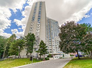 3700 Kaneff Cres #2001, Mississauga, ON L5A 4B8