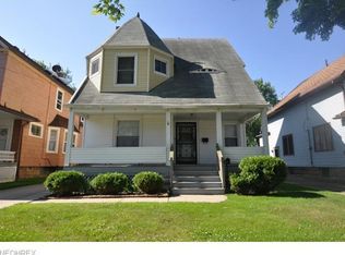 9815 Marietta Ave, Cleveland, OH