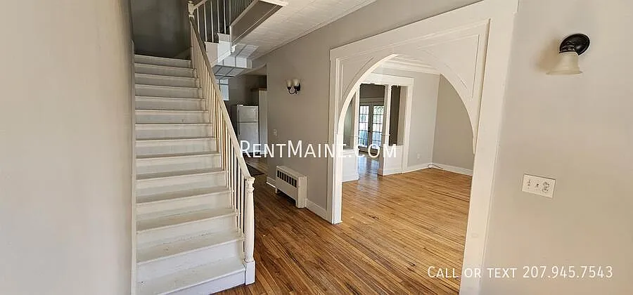 3 bed, 1.5 bath, $2,100 — Photo 3