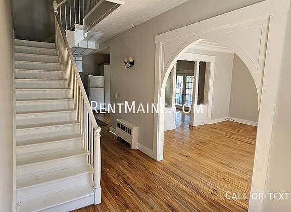 3rd image of 206 Maine Ave #1