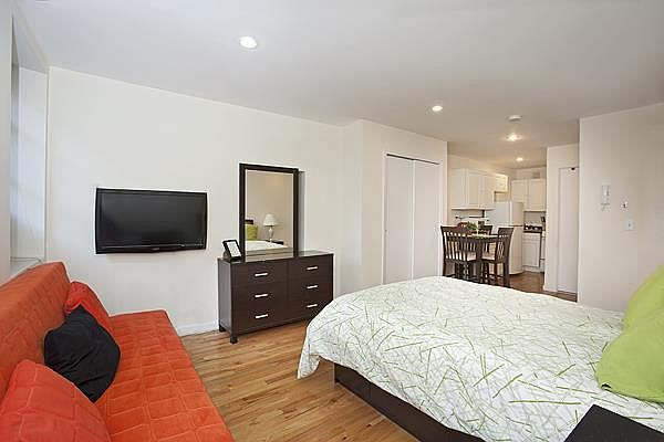 1st image of 135 W 28th St APT 4FW