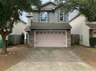 2907 Five Oaks Ln, Shalimar, FL 32579