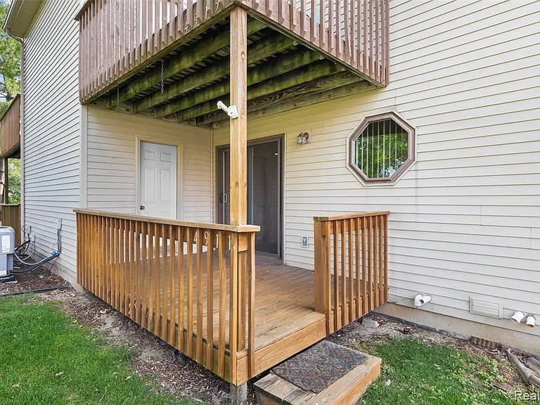 4911 Oak Hill Dr #3 — Photo 24
