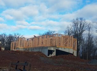 27 Raspberry Trl, Warren, NJ 07059