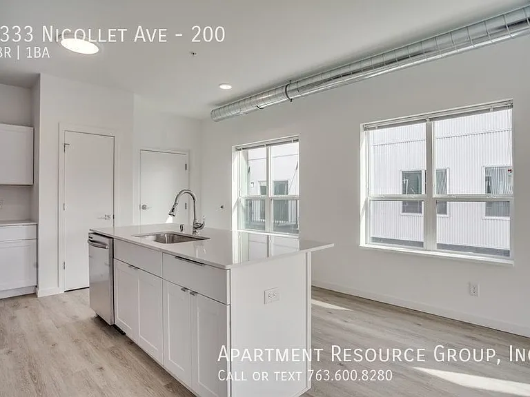 3333 Nicollet Ave S #200 — Photo 17