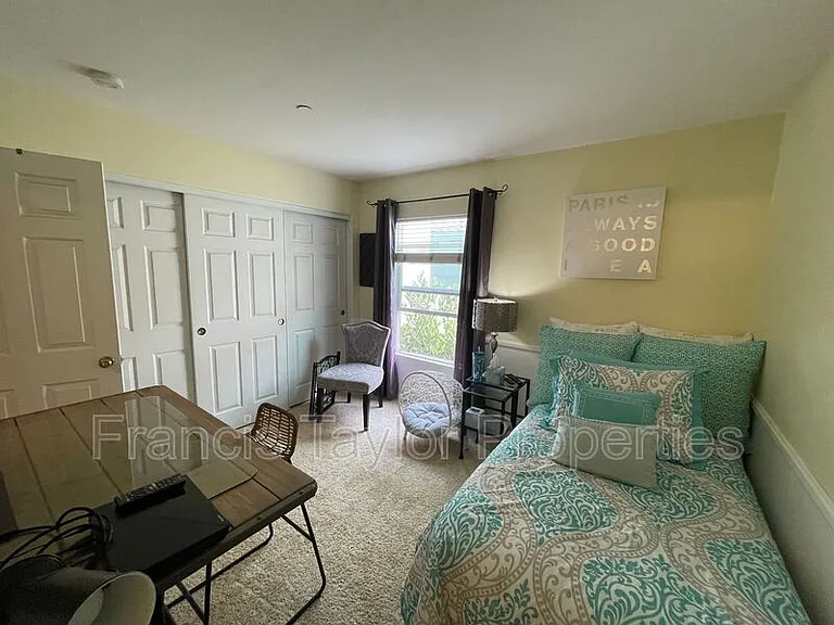 176 Aurora Ave — Photo 7