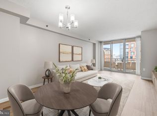 4801 Fairmont Ave APT 712, Bethesda, MD 20814