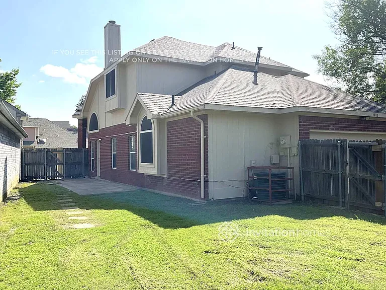4402 Laredo Dr — Photo 5