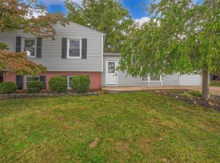 1206 Rivoli Dr, Ballwin, MO 63011