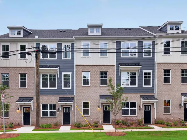 513 Annagh Dr, Charlotte, NC 28217