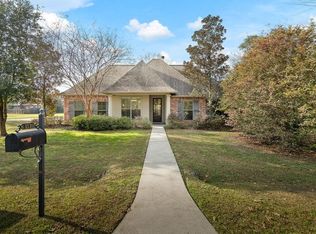 113 Autumn Creek Dr, Madisonville, LA 70447