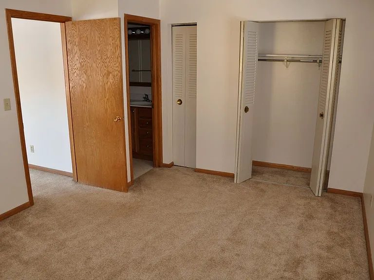 101 Parkway Ave — Photo 23