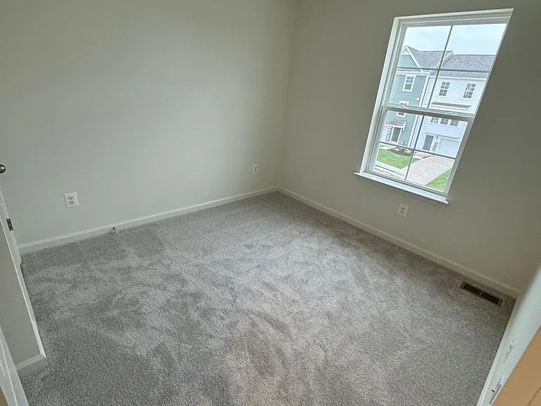 120 Tuxford Rd — Photo 23