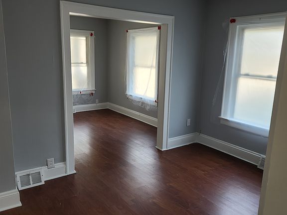 2nd image of 21 West St