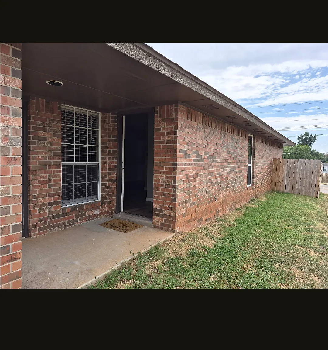 2 bed, 1200 sqft, $1,050 — Photo 1