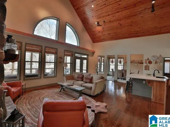 183 Blackberry Ln, Wedowee, AL 36278