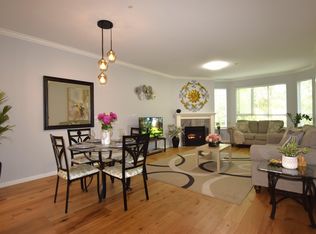 5646 200th St #304, Langley, BC V3A1M8