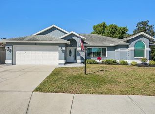 2304 Seattle Slew Dr, Sarasota, FL 34240