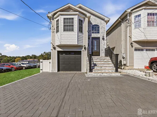 459 Mitchell Pl, Perth Amboy, NJ 08861