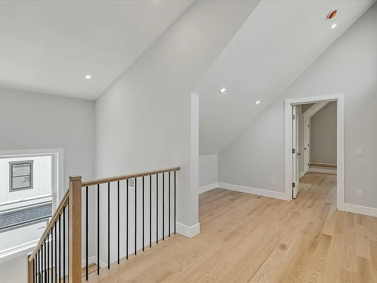 50 Walnut St #A — Photo 24