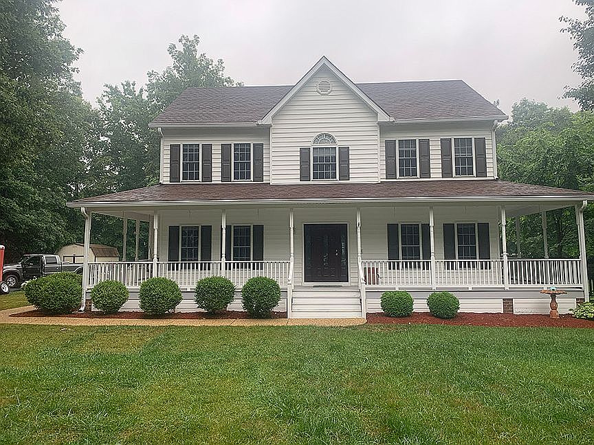 1st image of 9048 Woodlawn Dr