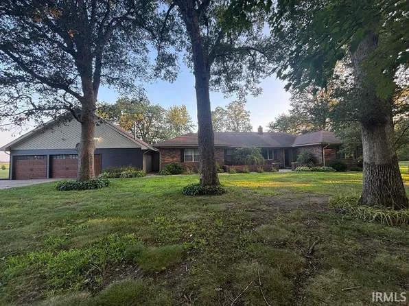 8373 Oak Tree Dr, Rensselaer, IN 47978