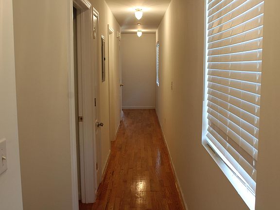 4th image of 39 Kansas Ave #1