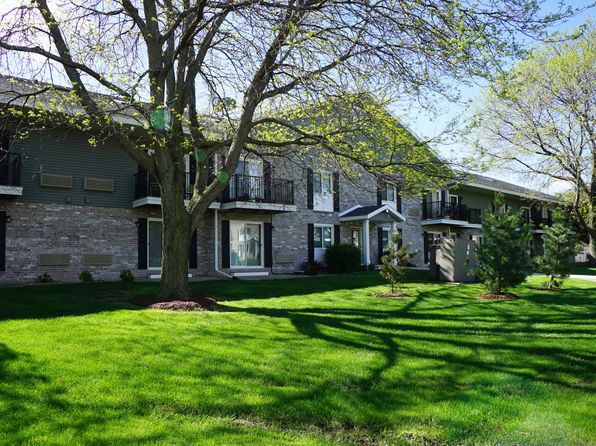 33 Oakbridge Ct #9-4