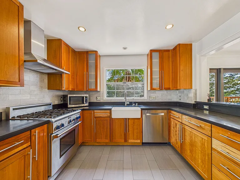 12 Folger Ct — Photo 9