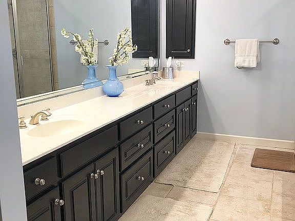 Master bathroom 