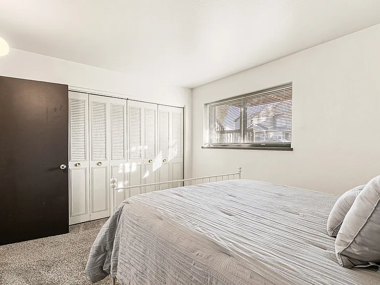 2355 Grove St #6 — Photo 18