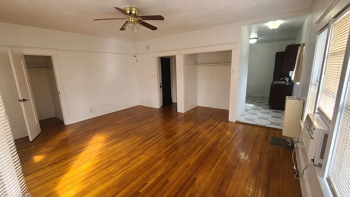 Living area - 2518 Council St