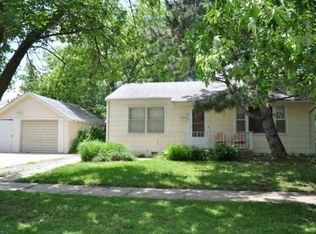 605 N Magnolia St, Newton, KS 67114