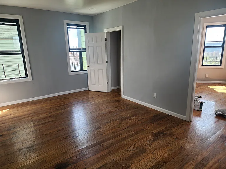 25 Cliff St #3L — Photo 6