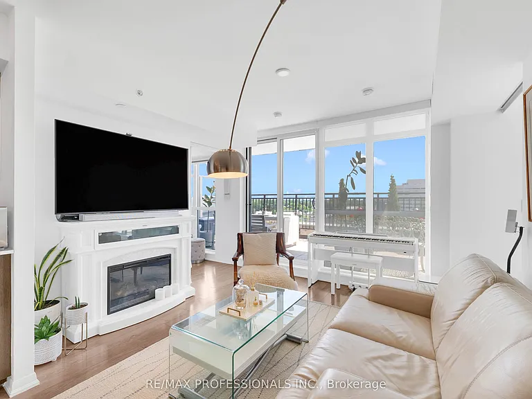 3091 Dufferin St #727 — Photo 8