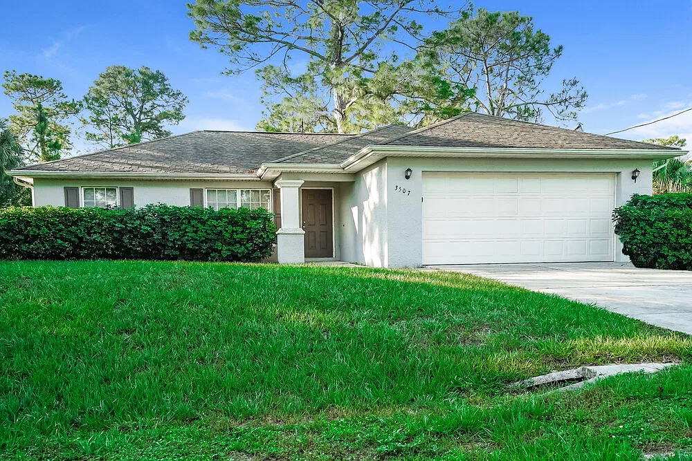 3 bed, 2.0 bath, 1272 sqft, $2,780 — Photo 1