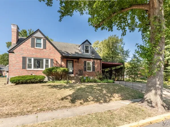 52 Greendale Dr, Saint Louis, MO 63121