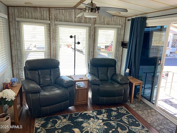 4th image of 206 E SAGUARO Drive